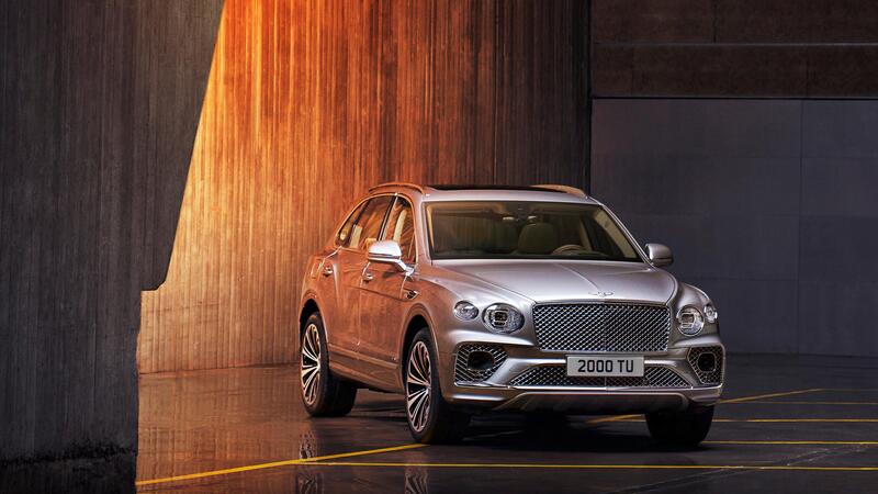 Bentley Bentayga restyling, lusso sfrenato