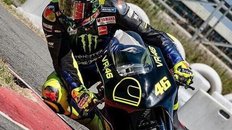 Valentino Rossi e i piloti della VR46 si allenano con le MiniGP [VIDEO e FOTO]