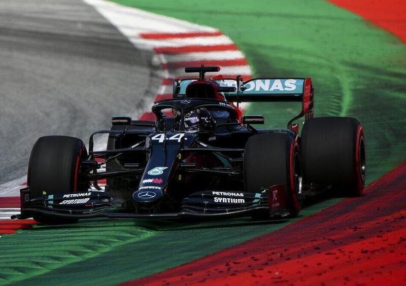 F1, GP Austria 2020: Hamilton, tre posizioni di penalit&agrave; in griglia