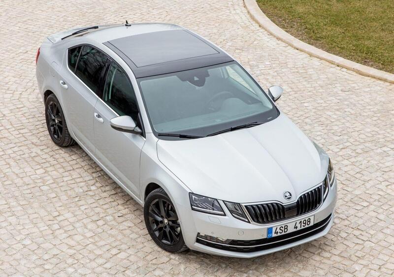 Skoda Octavia (2020-->>) (33)