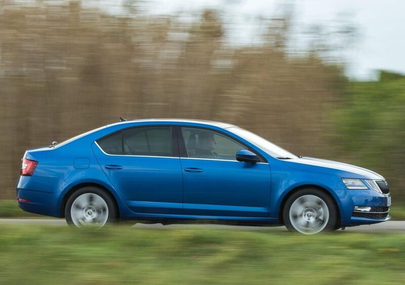 Skoda Octavia (2020-->>) (51)