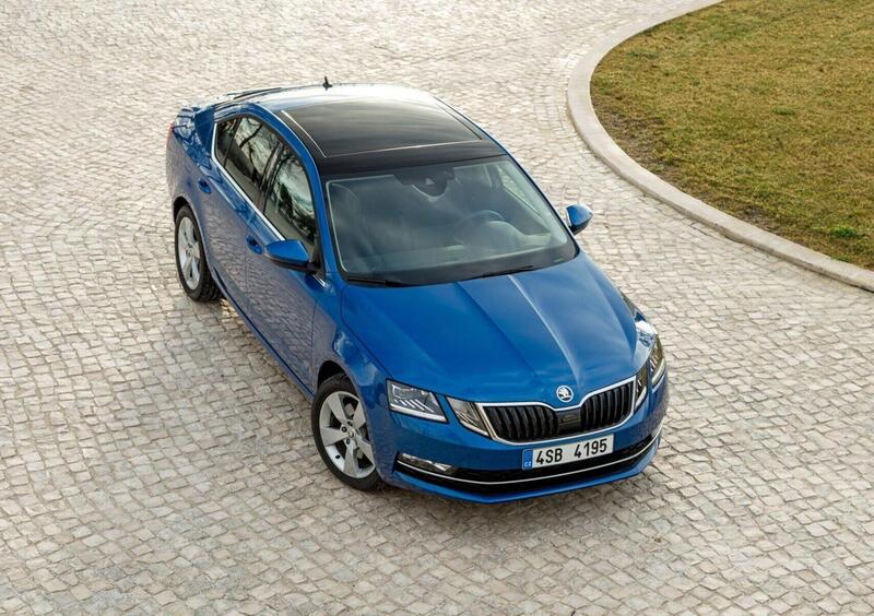 Skoda Octavia (2020-->>) (31)