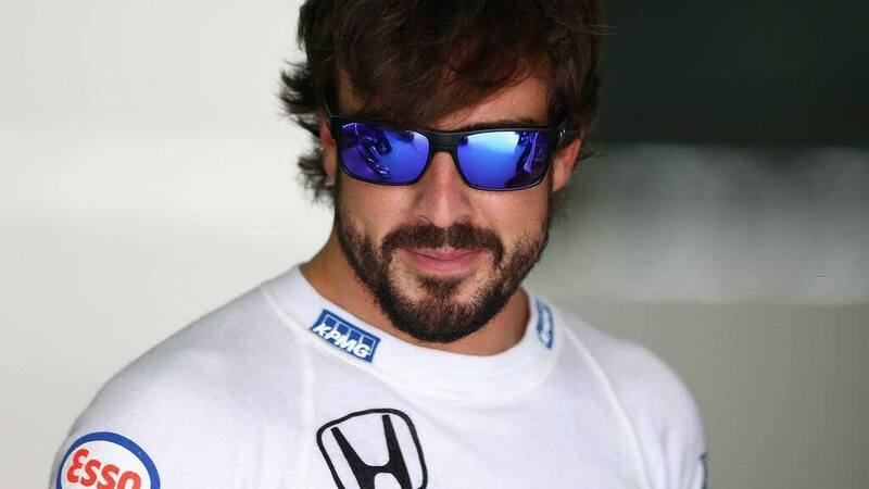 Formula 1, Alonso: &laquo;Guardo avanti e non nello specchietto&raquo;