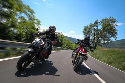 Ducati Streetfighter V4S vs KTM SuperDuke 1290R. Scontro tra titani