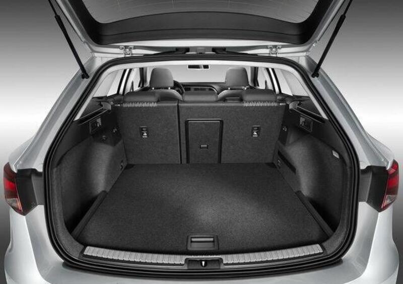 SEAT Leon ST (2020-->>) (14)