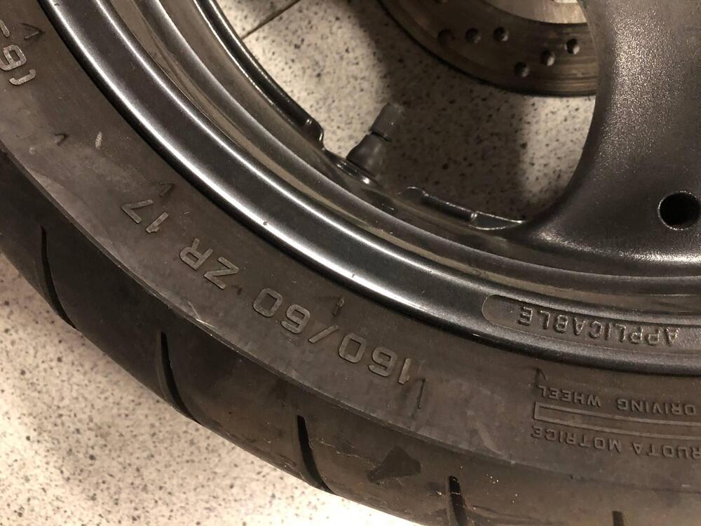 Cerchio posteriore per Suzuki FR 600 R (3)