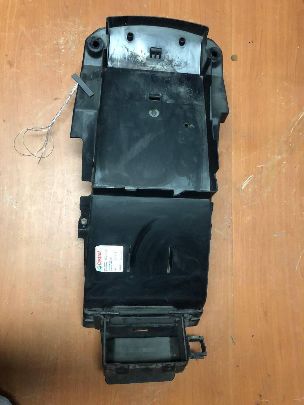 Sottocodone per Suzuki FR 600 R (2)