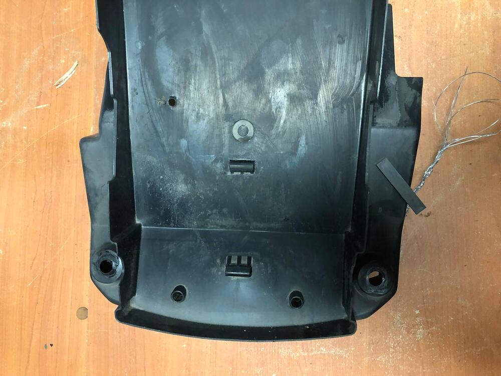 Sottocodone per Suzuki FR 600 R (3)