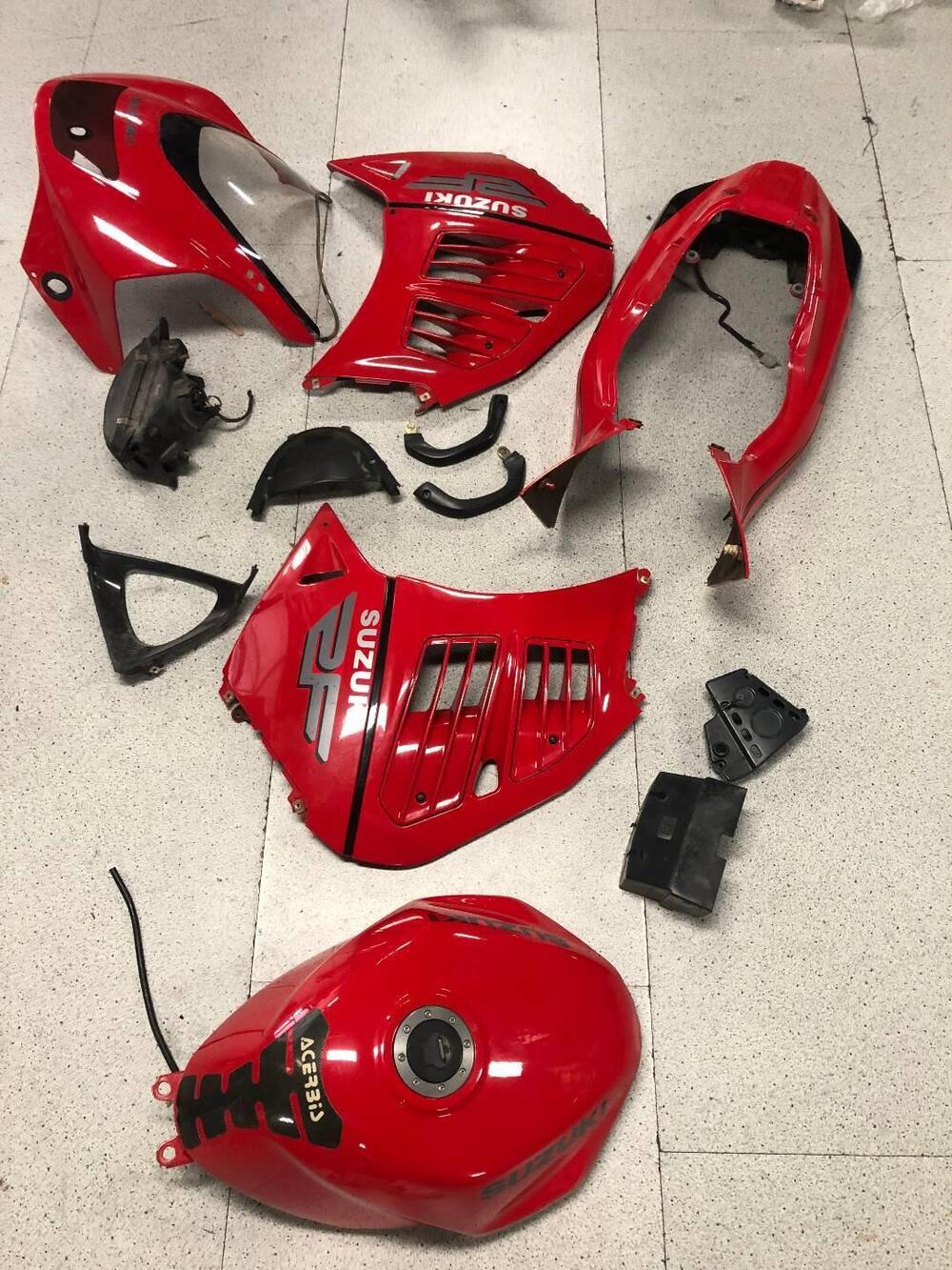 Carene complete per Suzuki FR 600 R (9)