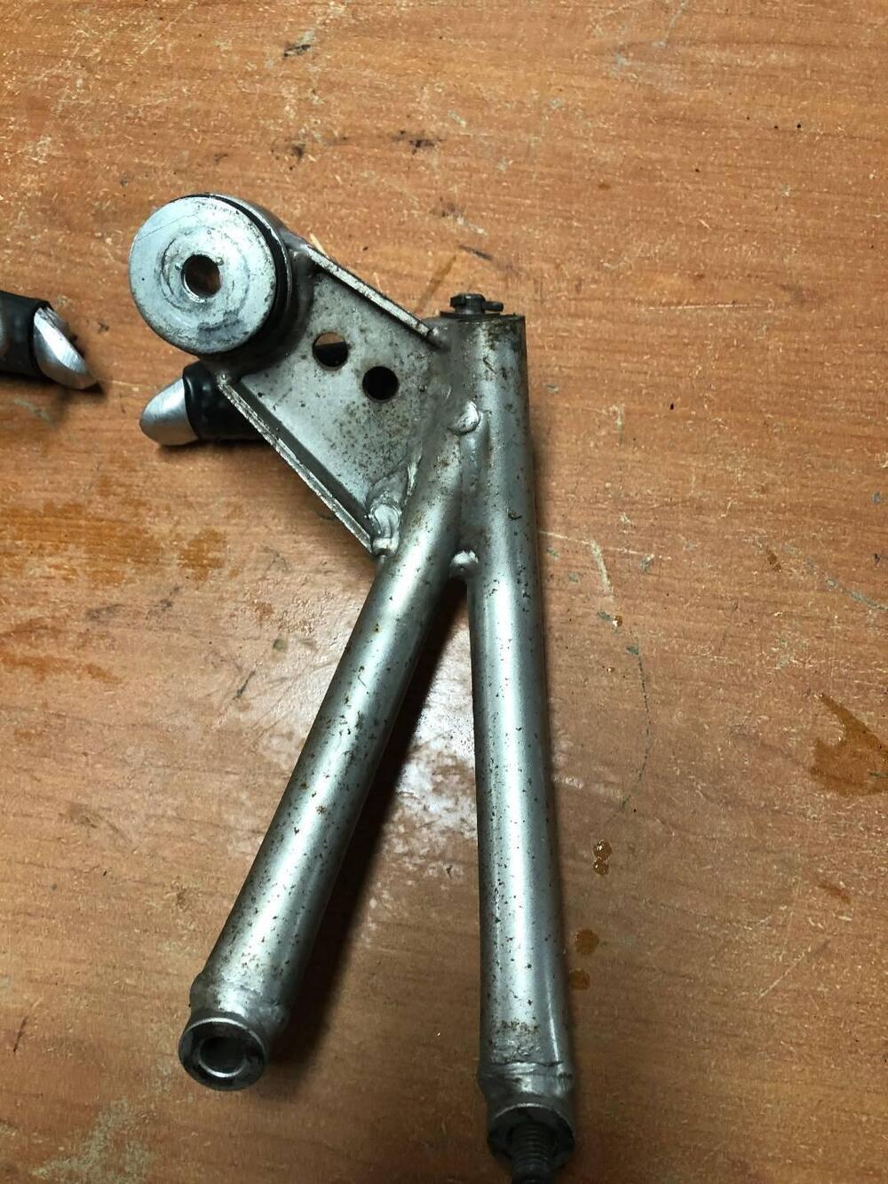 Coppia pedane posteriori Suzuki RF 600 R (3)