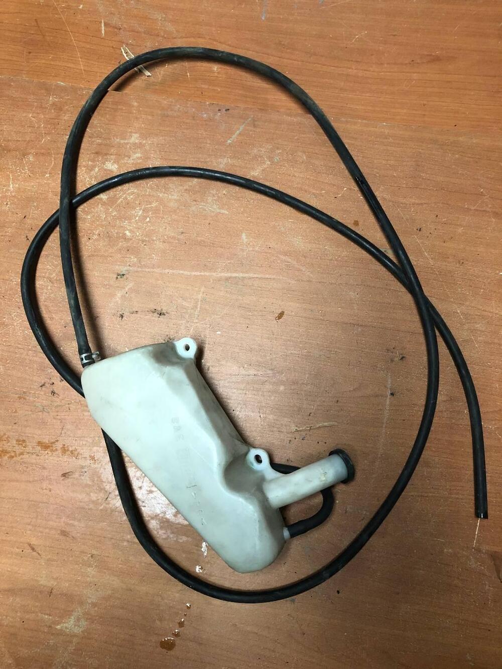 Vaschetta liquido radiatore Suzuki RF 600 R