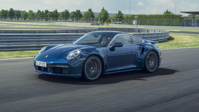 Nuova Porsche 911 Turbo: belva &quot;addomesticata&quot; da 580 CV