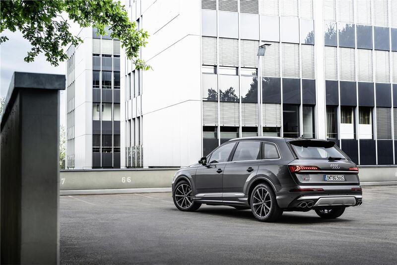 Il nuovo Audi SQ7 con motore V8 TSFI benzina da 507 CV