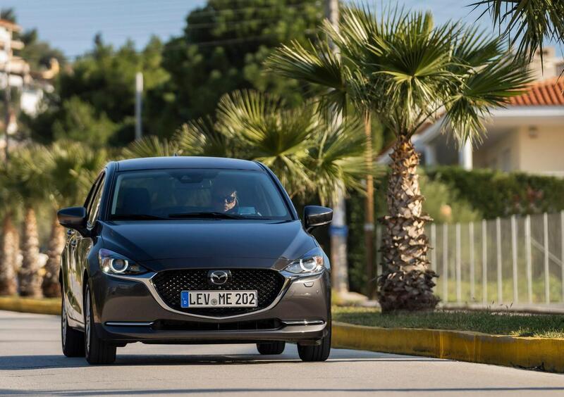 Mazda Mazda2 (2014-->>) (30)