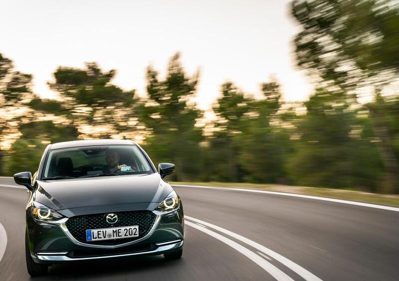 Mazda Mazda2 (2014-->>) (29)