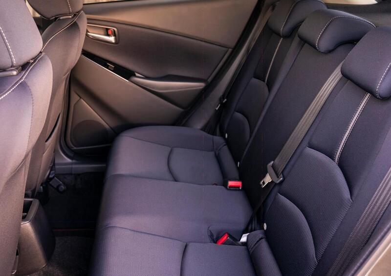 Mazda Mazda2 (2014-->>) (36)
