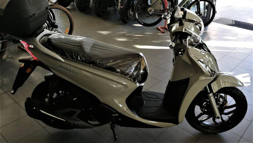 Kymco People 125i S ABS (2024 - 25) (3)