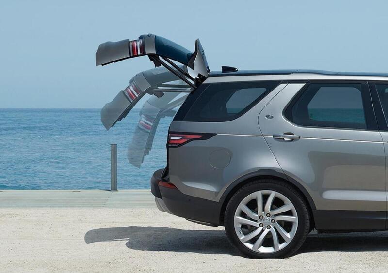 Land Rover Discovery (2016-->>) (46)