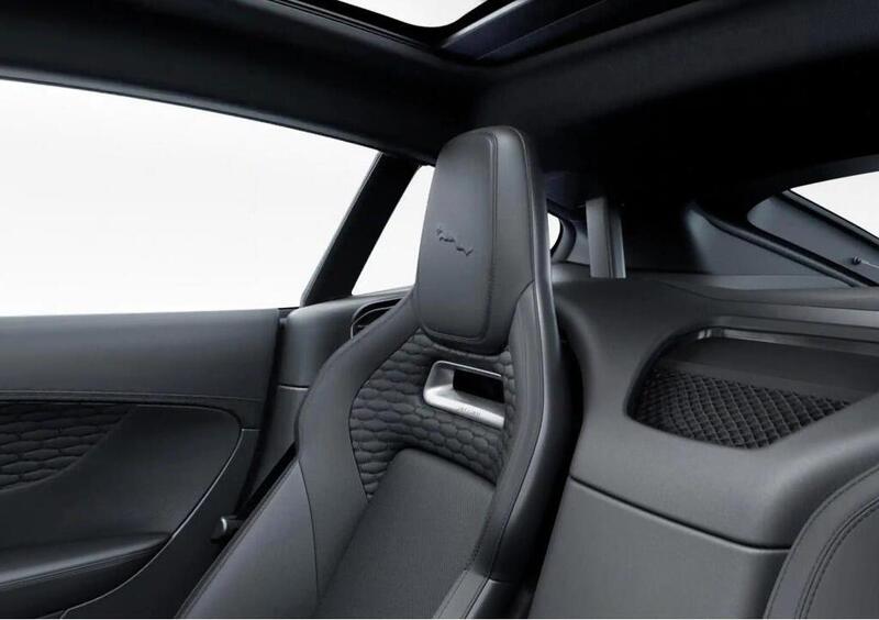 Jaguar F-Type Coupé (2014-25) (14)