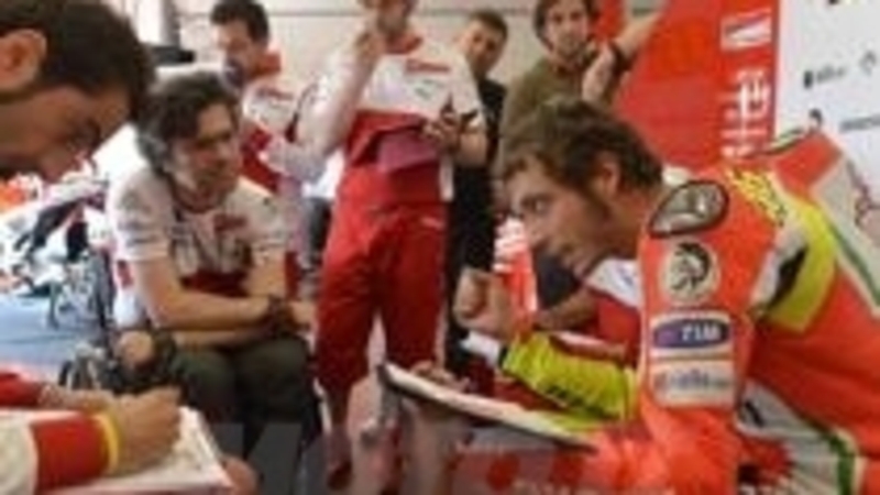 Test Ducati: a Misano novit&agrave; per telaio e forcellone