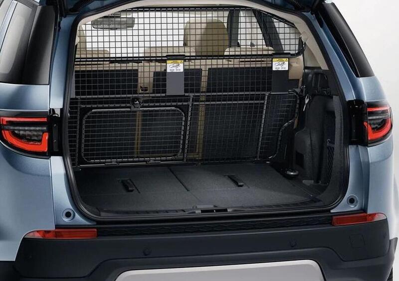 Land Rover Discovery (2016-->>) (39)