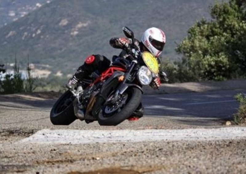 Dark Dog Moto Tour, il rally stradale pi&ugrave; lungo del mondo