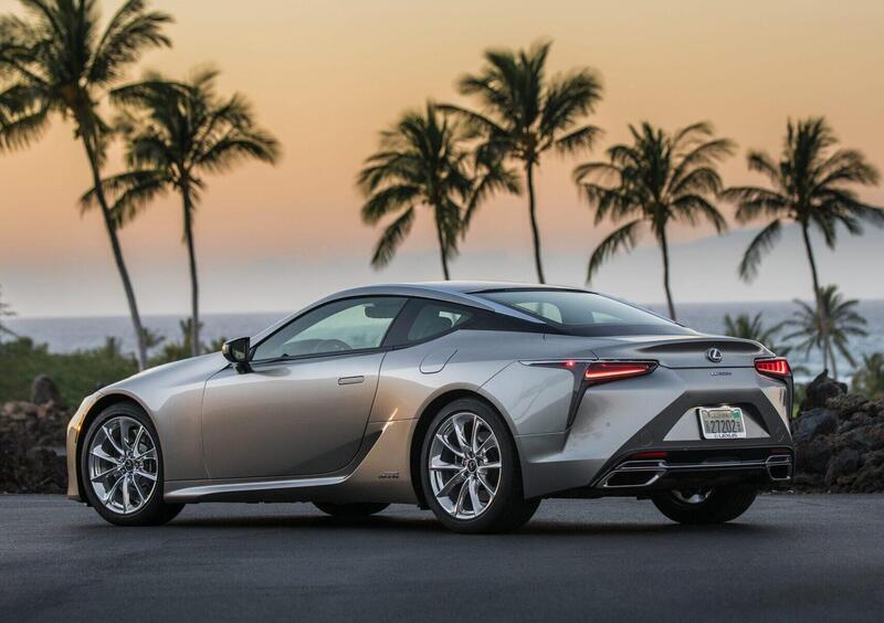 Lexus LC (2017-24) (25)