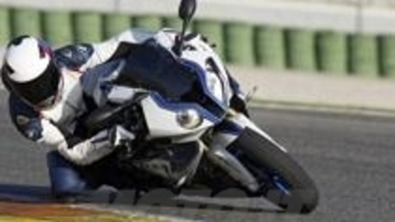 BMW HP4: stiamo provando la stella di Monaco