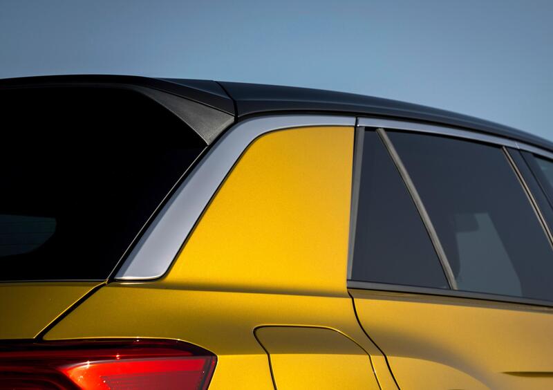 Volkswagen T-Roc (2017-->>) (42)
