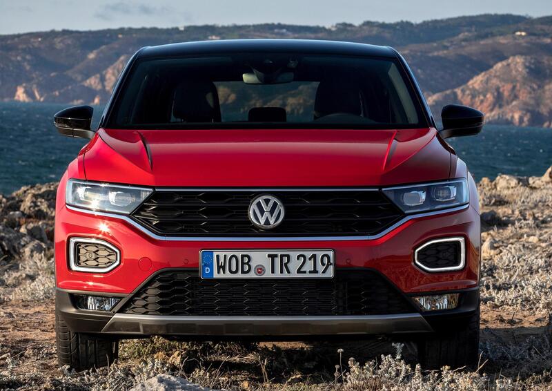 Volkswagen T-Roc (2017-->>) (21)