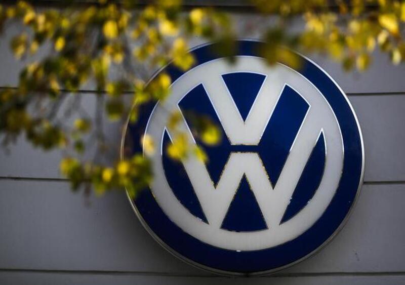 Volkswagen, primo semestre 2020 in rosso