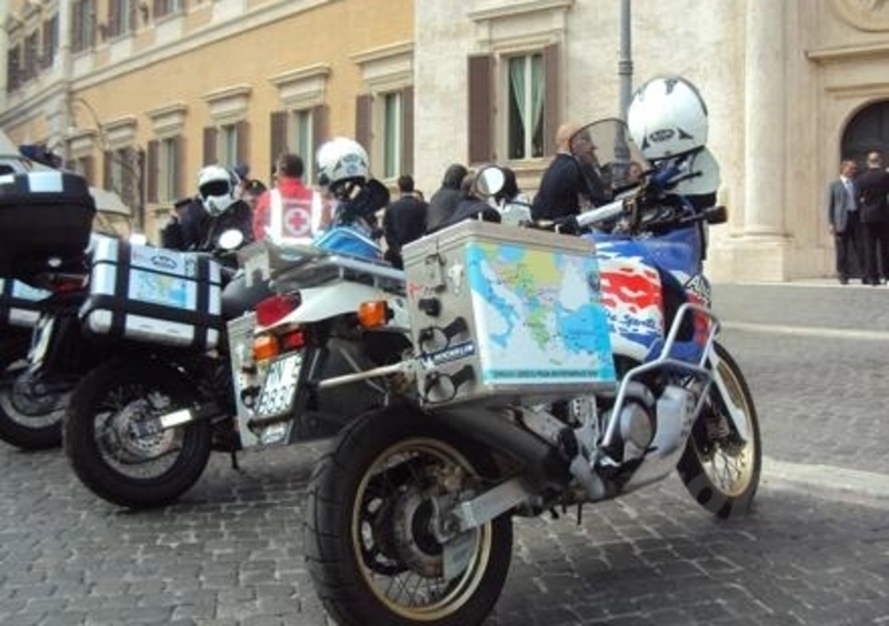 MotoforPeace. Quando la solidariet&agrave; viaggia in moto