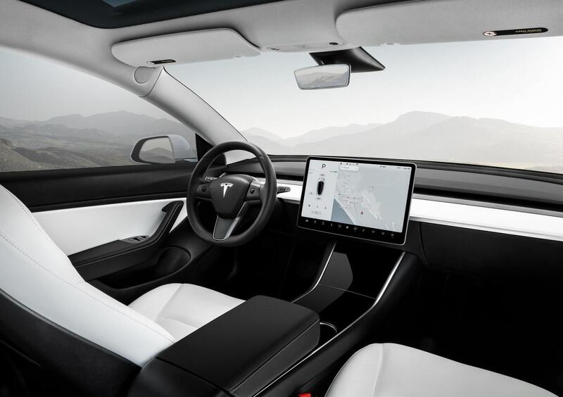 Tesla Model 3 (45)