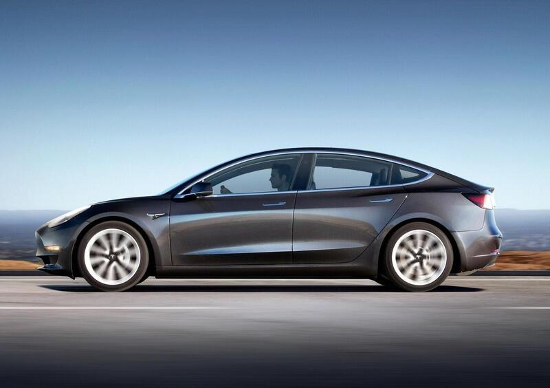 Tesla Model 3 (22)