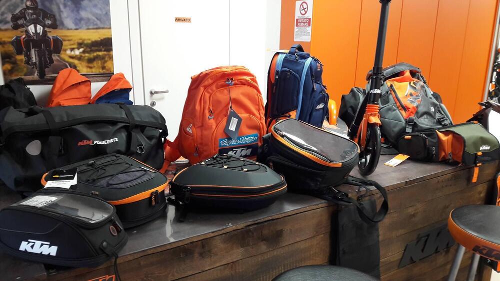 Zaini e borse KTM scontati (2)