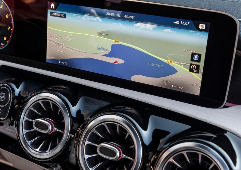Mercedes-Benz CLA (2019-->>) (24)