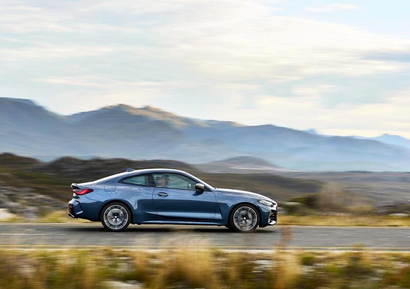 BMW Serie 4 Coupé (2020-->>) (29)