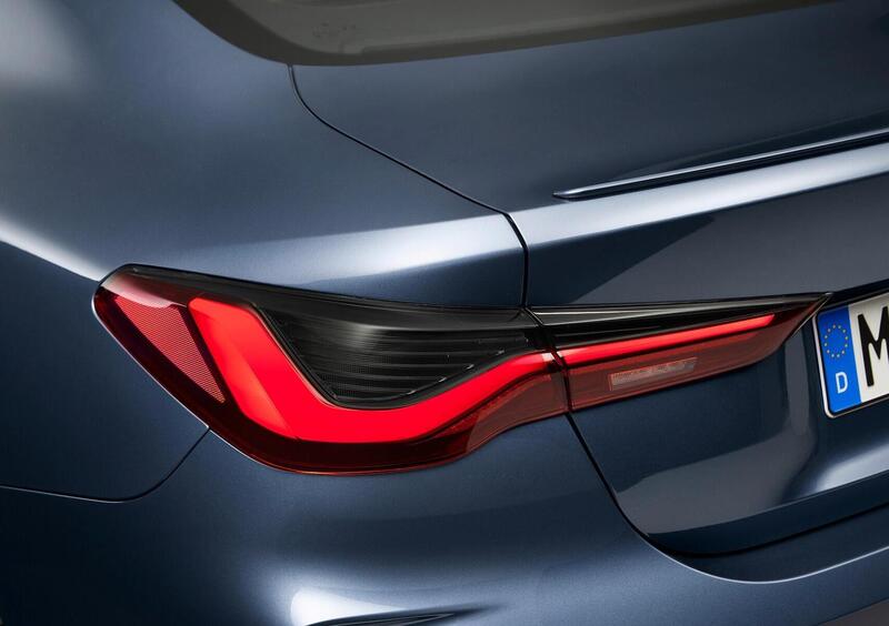 BMW Serie 4 Coupé (2020-->>) (41)