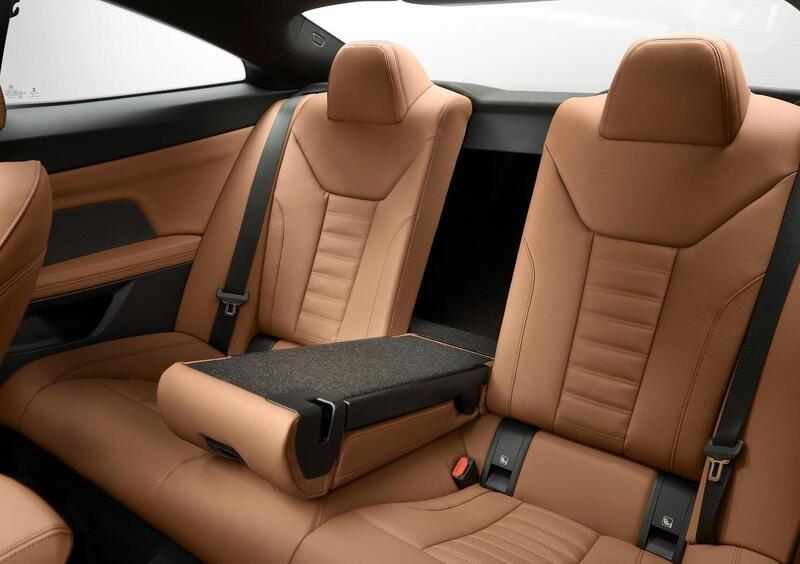 BMW Serie 4 Coupé (2020-->>) (38)
