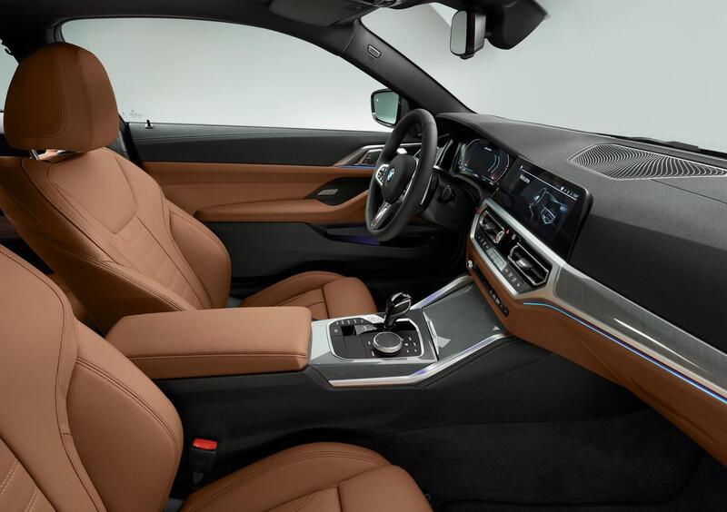 BMW Serie 4 Coupé (2020-->>) (31)
