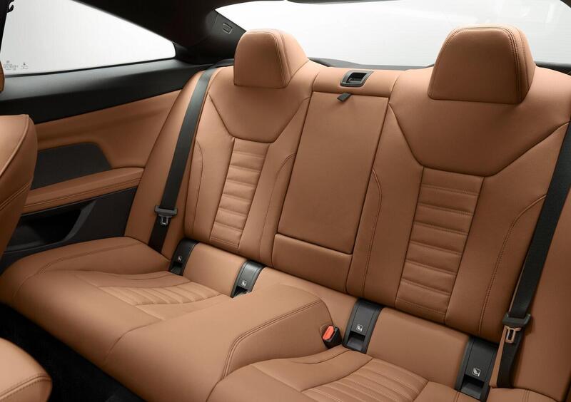 BMW Serie 4 Coupé (2020-->>) (32)