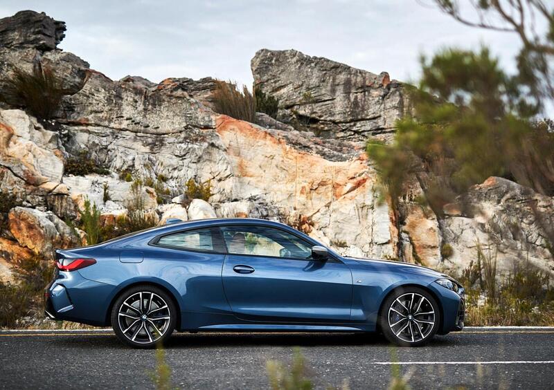 BMW Serie 4 Coupé (2020-->>) (26)
