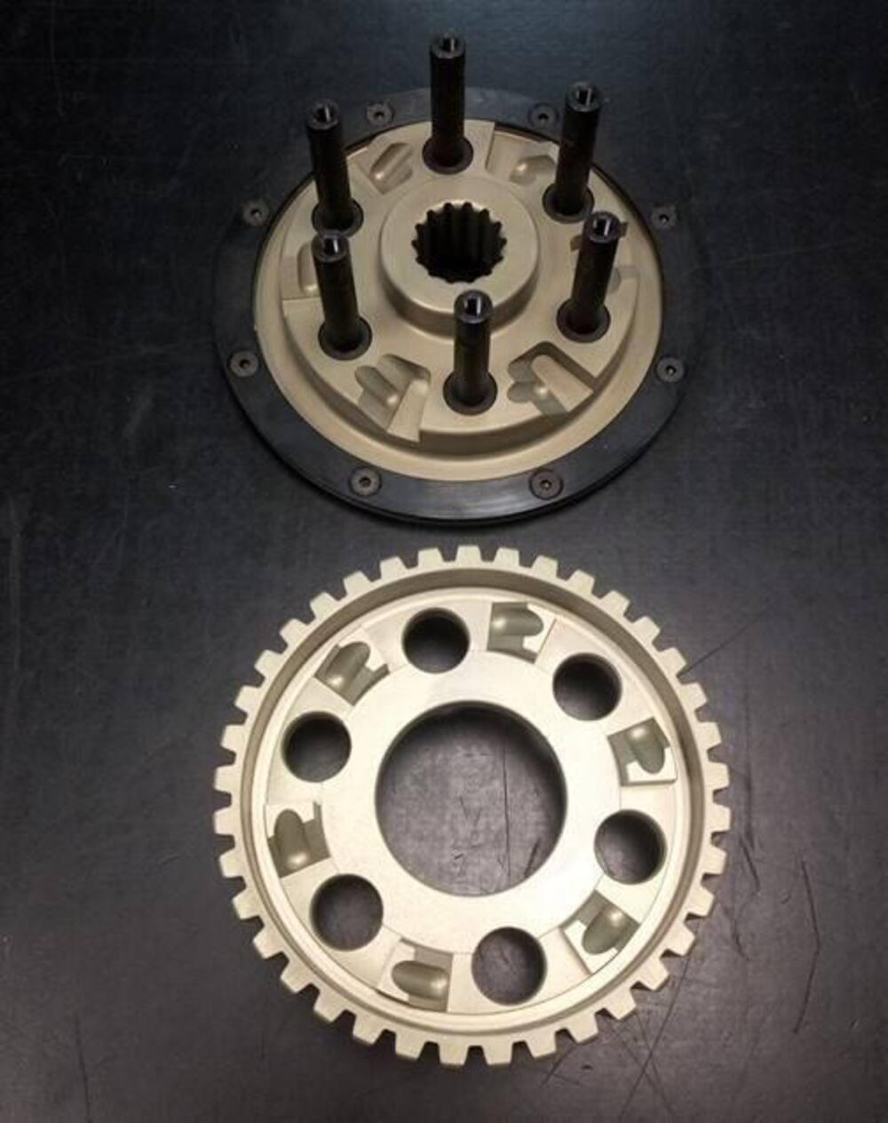 Frizione antisaltellamento Ducati (4)