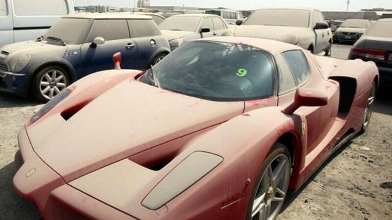 Supercar abbandonate a Dubai: attenzione ai super affari, sono sempre una truffa!