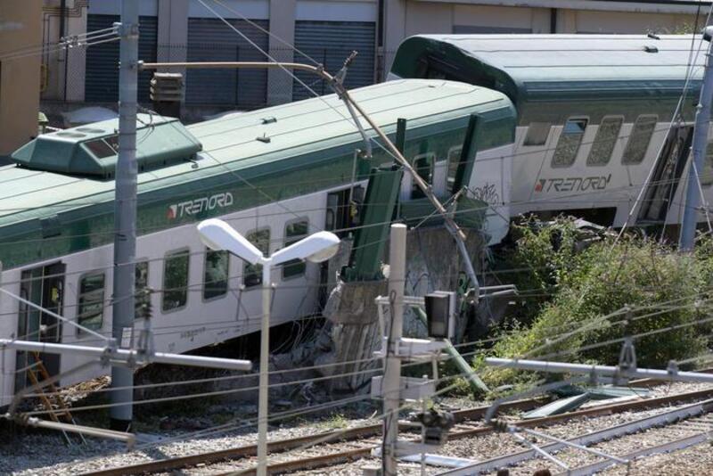 Carnate, deraglia treno senza guida. Non aveva macchinisti a bordo