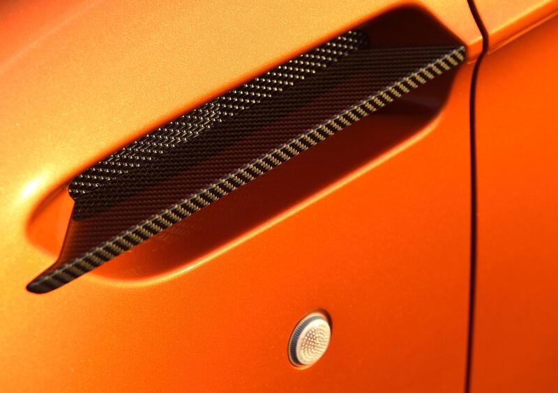 Aston Martin V8 Vantage (2005-20) (16)