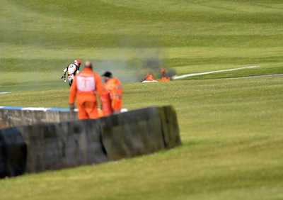 STK. Moto in fiamme, il miracolo dei meccanici