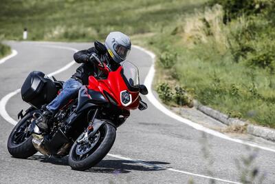 Prova MV Agusta Turismo Veloce 800 Rosso. La crossover che fa bene al cuore e al portafogli