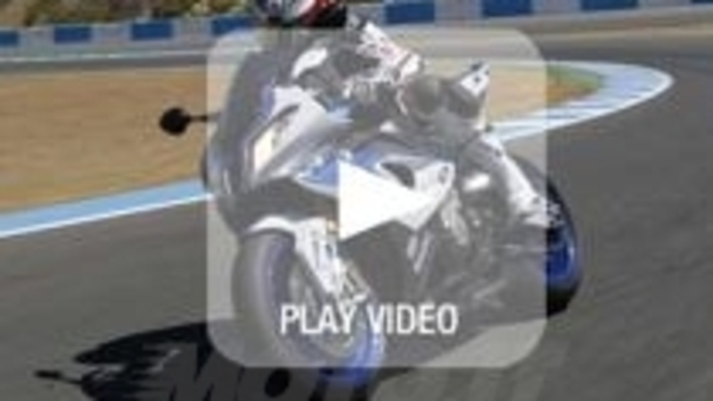 BMW HP4. Il video della nostra prova in pista