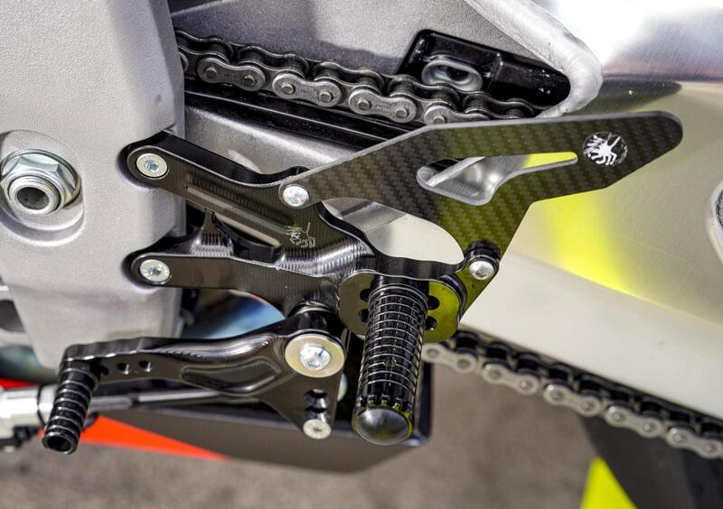 Aprilia Tuono V4 Tuono V4 X (2020) (9)